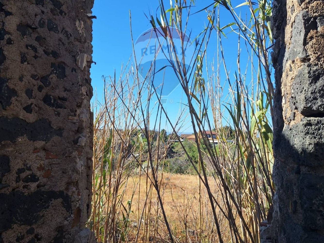 Terreno en Paternò, Italy 18000 m² No. 58238