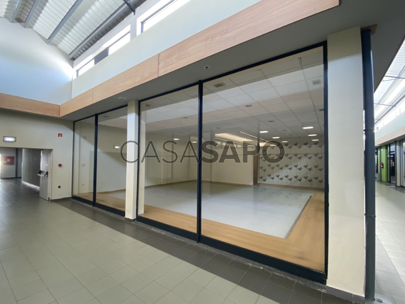 91m² Commercial property in Albergaria a Velha, Portugal No. 219049