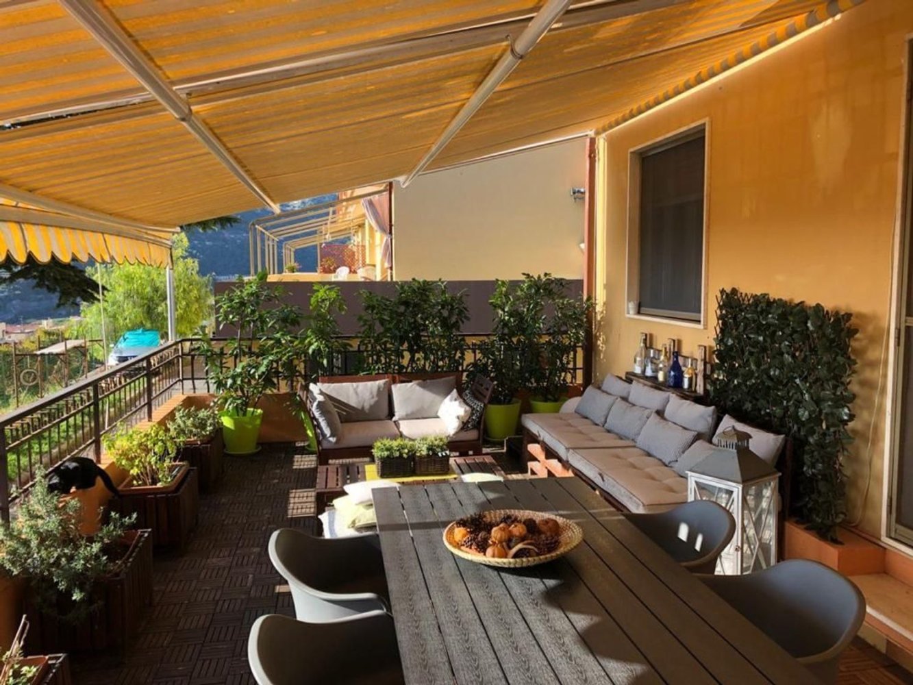 4-salle Appartement à Ventimiglia, Italy No. 169136