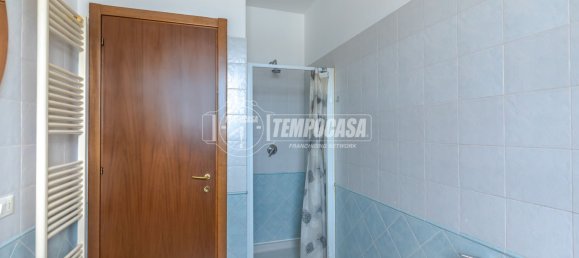 Apartamento de 2 dormitorios en Villongo, Italy No. 312568 16