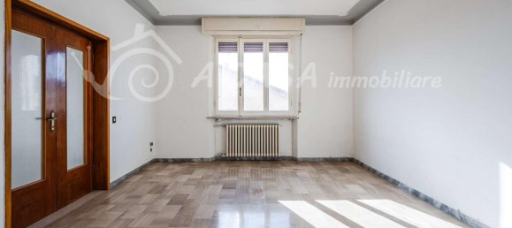 4 rooms Apartment in San Secondo Parmense, Italy No. 9274 14