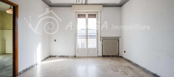 4 rooms Apartment in San Secondo Parmense, Italy No. 9274 11
