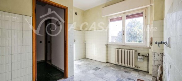 4 rooms Apartment in San Secondo Parmense, Italy No. 9274 20