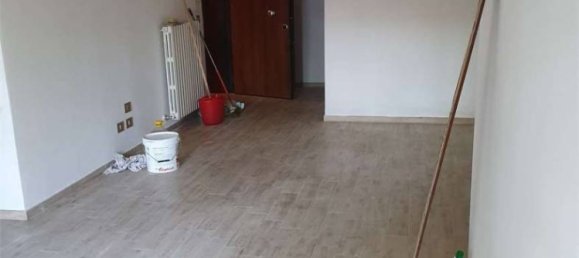 2 Schlafzimmer Wohnung in San Prospero, Italy, Nr. 83289 4