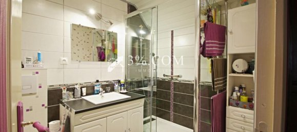 4 bedrooms House in Peronne, France No. 100100 15