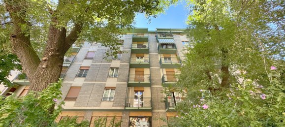 2 rooms Apartment in Milan, Italy No. 341443 2