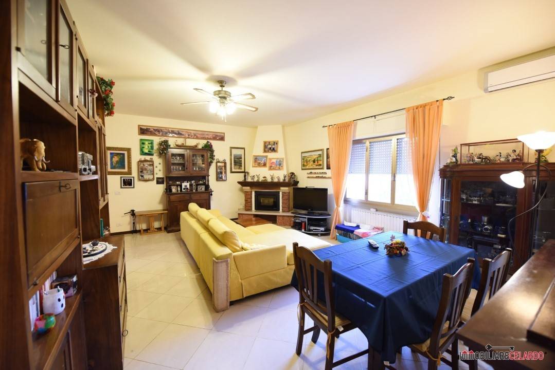 4 bedrooms Villa in Casole d'Elsa, Italy No. 326069