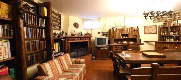 4 bedrooms Villa in Casole d'Elsa, Italy No. 326069 21