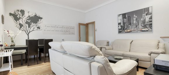 3 bedrooms Apartment in Barcelona, Spain No. 131 2