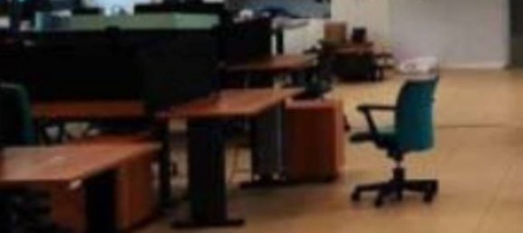 Escritório de 5 divisões em Terni, Italy N.º 283139 5