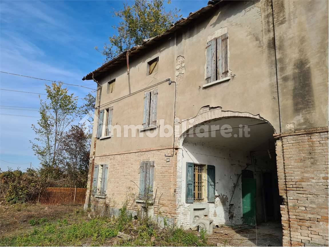 4 bedrooms House in Reggio Emilia, Italy No. 163159