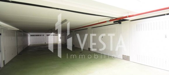 28m² Garage in Ronco Briantino, Italy No. 323698 6