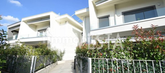 28m² Garage in Ronco Briantino, Italy No. 323698 7