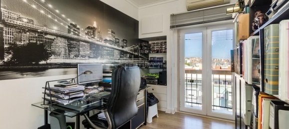 4 bedrooms Apartment in Lisbon, Portugal No. 65204 3
