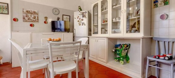 5 rooms Apartment in Sassari, Italy No. 41193 11