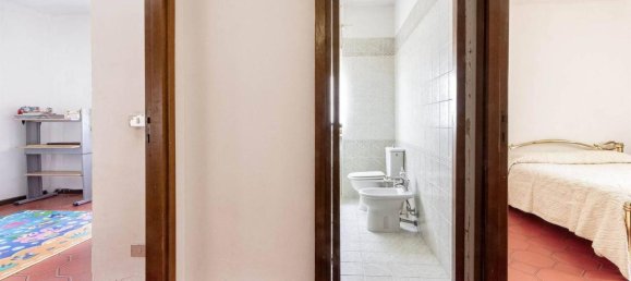 5 rooms Apartment in Sassari, Italy No. 41193 14