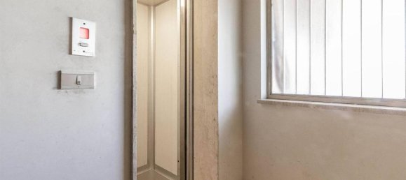 5 rooms Apartment in Sassari, Italy No. 41193 29