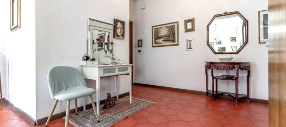 5 rooms Apartment in Sassari, Italy No. 41193 4