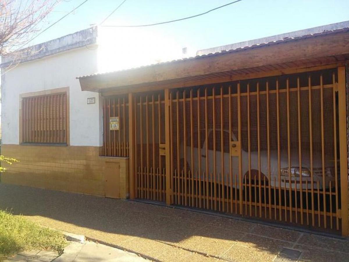 3 bedrooms House in General San Martin, Argentina No. 78372