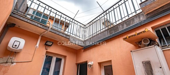 4 bedrooms House in Giarre, Italy No. 371932 18