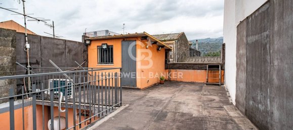 4 bedrooms House in Giarre, Italy No. 371932 8