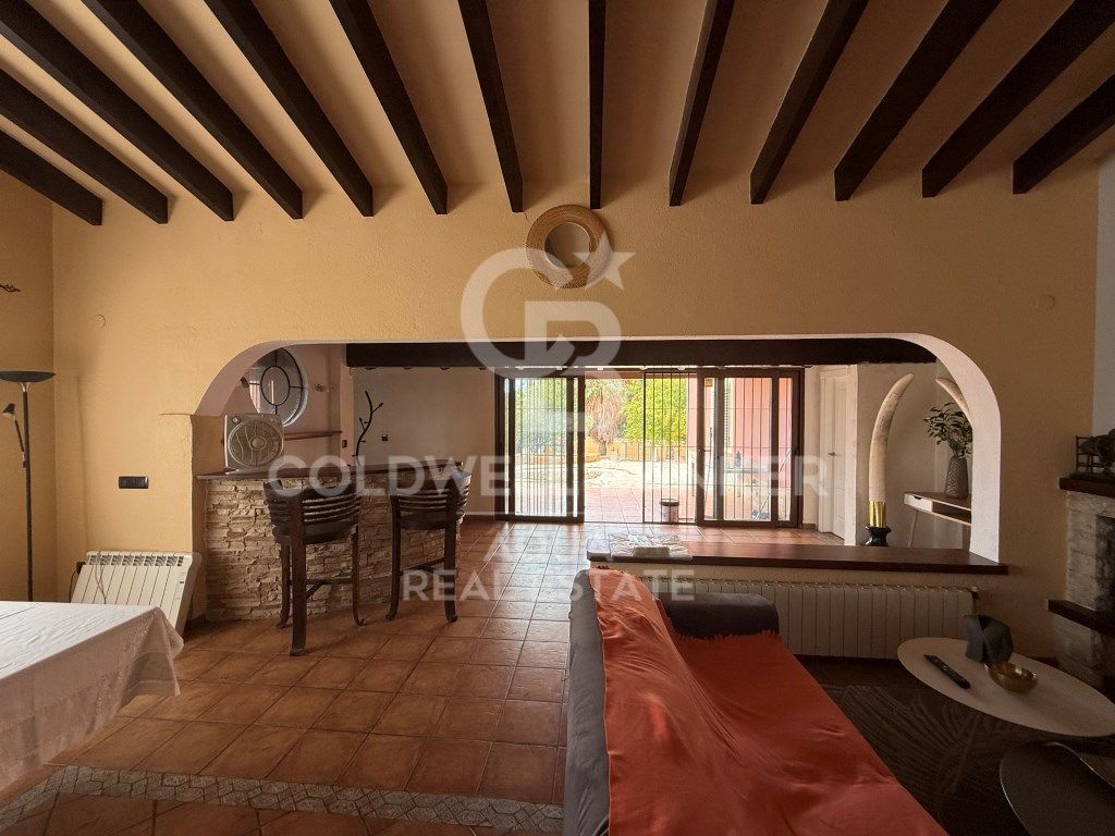 5 bedrooms House in La Nucia, Spain No. 190668