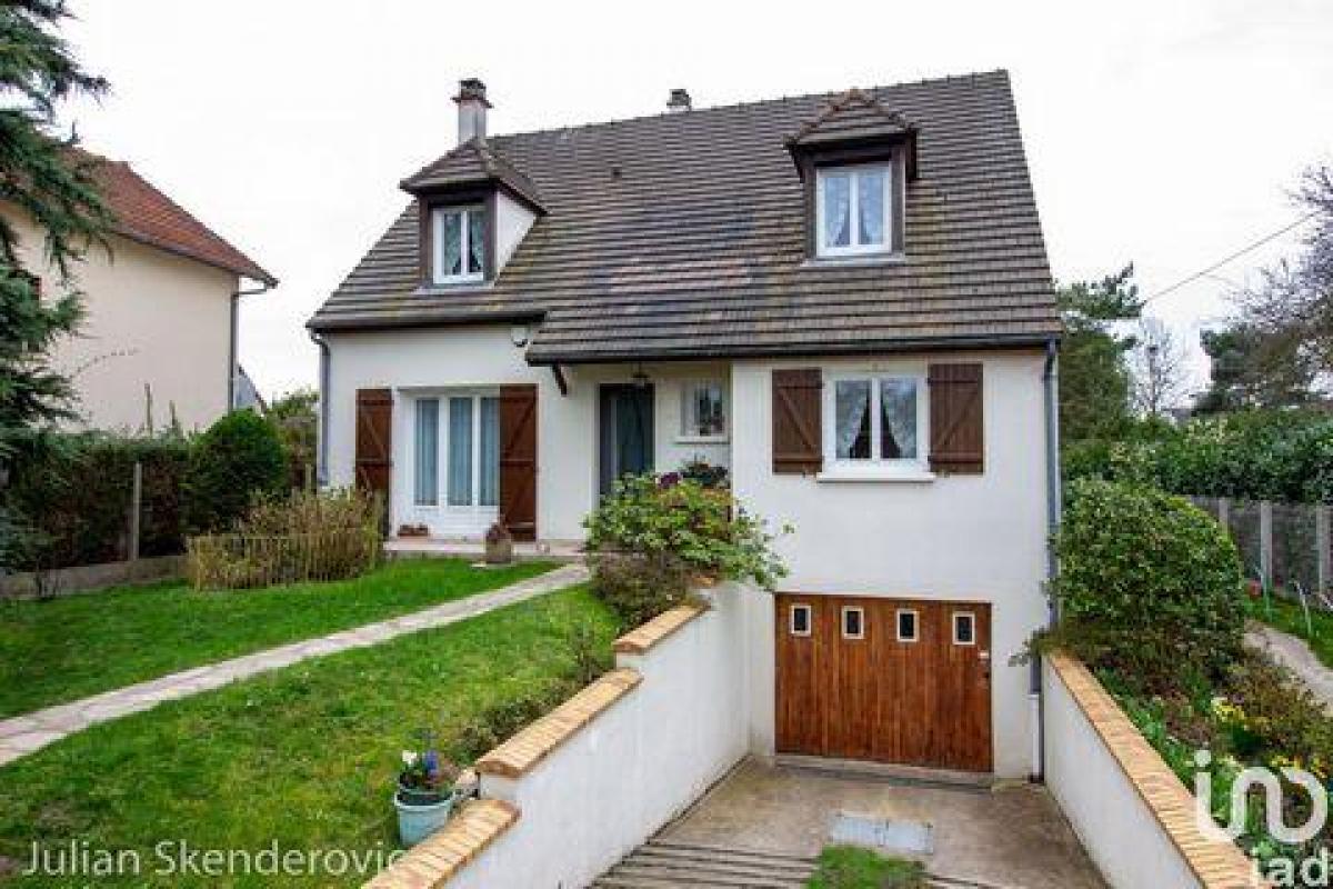 4 chambres Maison à Montmagny, France No. 30240