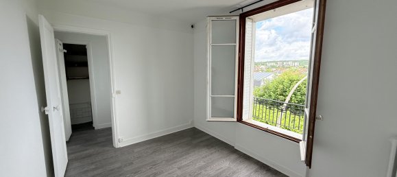 Studio in Le Perreux-sur-Marne, France No. 193738 3