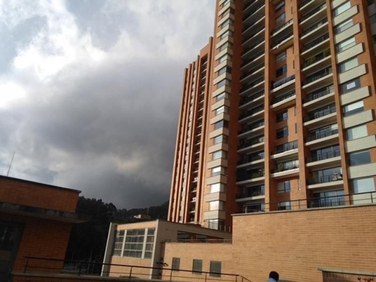 3 bedrooms House in Bogota, Colombia No. 14200