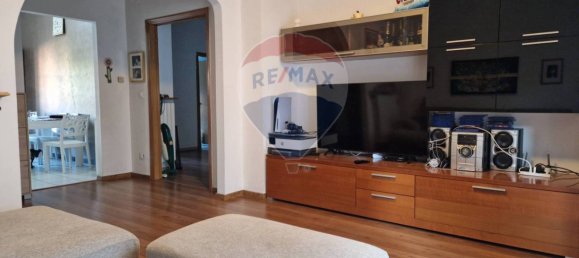 Apartamento de 3 dormitorios en Pratola Peligna, Italy No. 345437 3