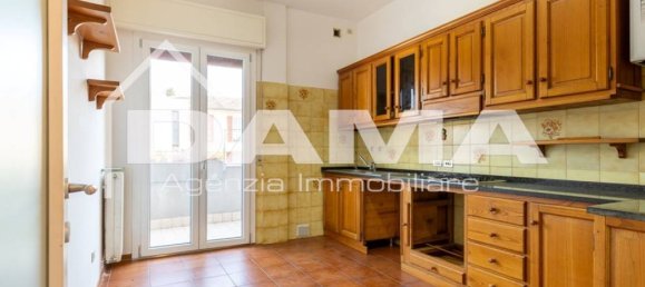 Apartamento de 3 dormitorios en Forlì, Italy No. 193236 14