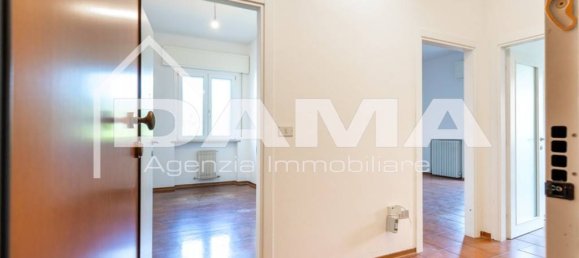 Apartamento de 3 dormitorios en Forlì, Italy No. 193236 3