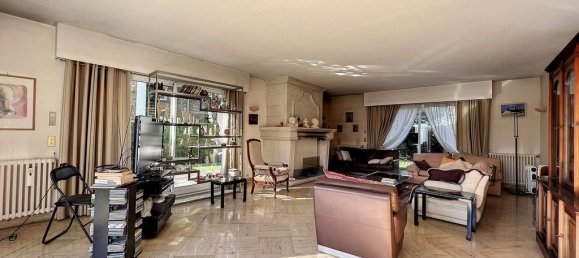 Casa de 5 dormitorios en Vaucresson, France No. 177086 4