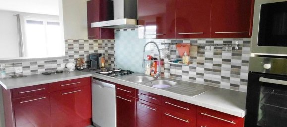 3 bedrooms House in Saint-Florentin, France No. 339793 3