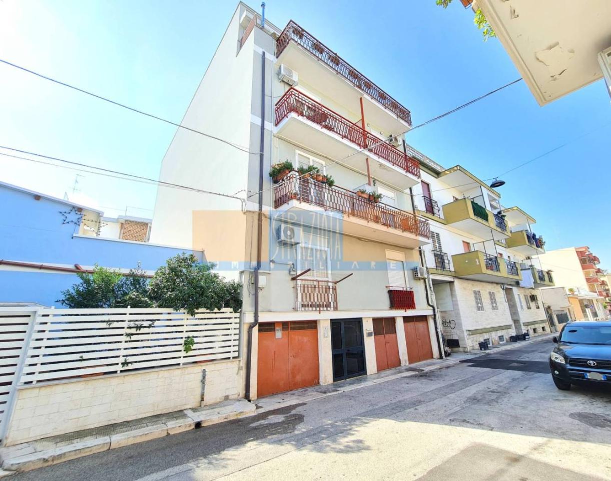 5-Zimmer Penthouse in Modugno, Italy, Nr. 175029