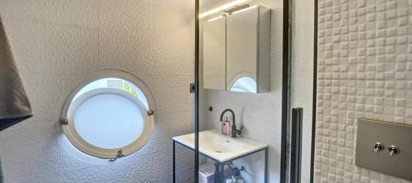 Villa de 3 dormitorios en Antibes, France No. 285013 17