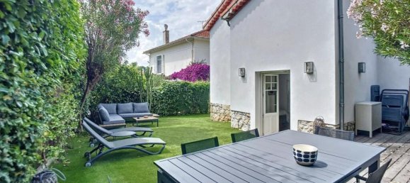 Villa de 3 dormitorios en Antibes, France No. 285013 4