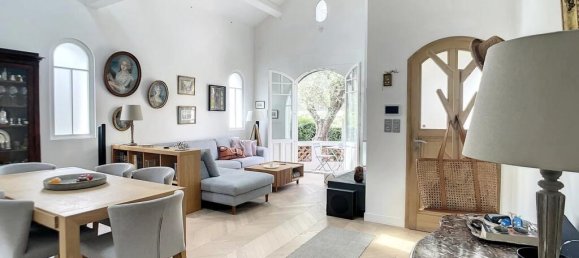 Villa de 3 dormitorios en Antibes, France No. 285013 8