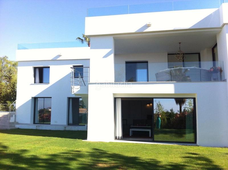 Villa de 5 dormitorios en Marbella, Spain No. 75509