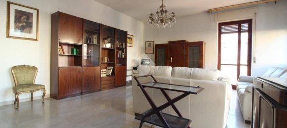 4 Schlafzimmer Wohnung in Pescara, Italy, Nr. 204804 3