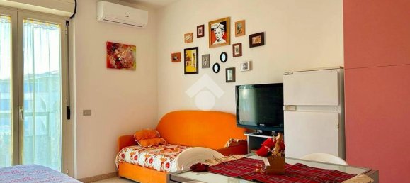 Apartamento de 1 dormitorio en Vasto, Italy No. 84419 2