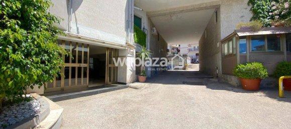 2 bedrooms Apartment in Massa di Somma, Italy No. 330304 3