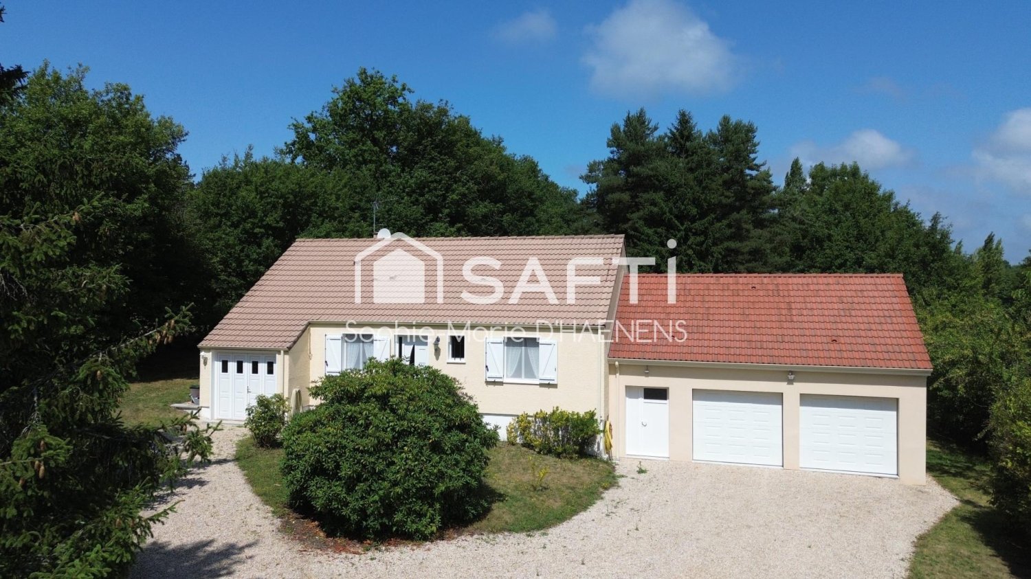 3 bedrooms House in Centre-Val de Loire, France No. 276888