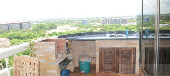 2 bedrooms Condo in Pattaya, Thailand No. 959 10