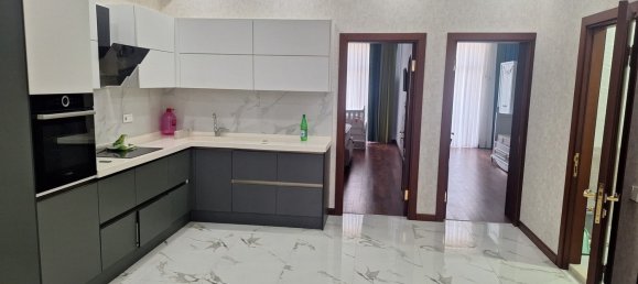 Apartamento de 3 dormitorios en Khatay, Azerbaijan No. 2060 2