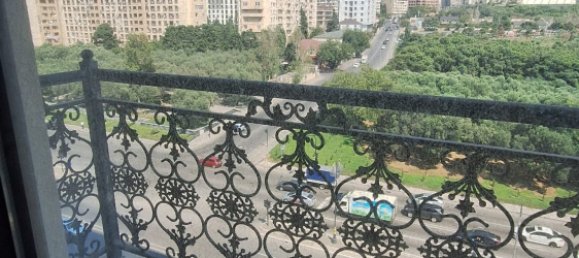 Apartamento de 3 dormitorios en Khatay, Azerbaijan No. 2060 29