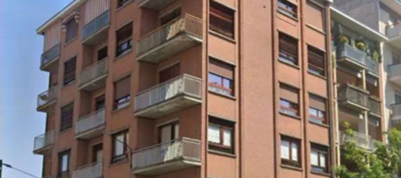 4 rooms Apartment in Chivasso, Italy No. 9323 2