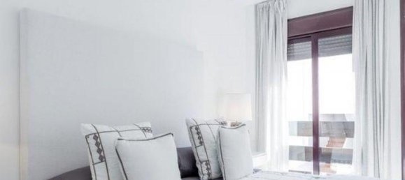 Dúplex de 4 dormitorios en Marbella, Spain No. 28794 17