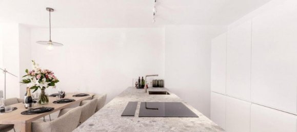 Dúplex de 4 dormitorios en Marbella, Spain No. 28794 12