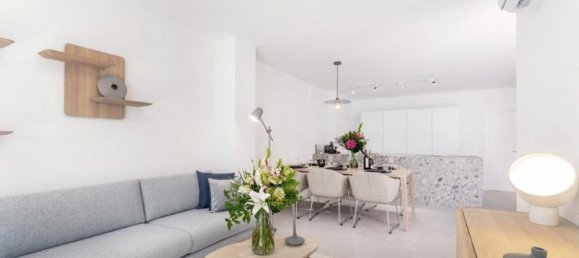 Dúplex de 4 dormitorios en Marbella, Spain No. 28794 7